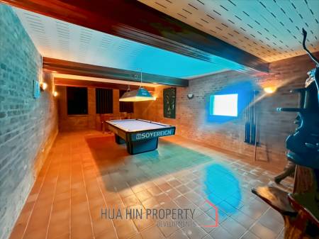 Exclusive 6-Bedroom Villa For Sale in Palm Hills Cha Am