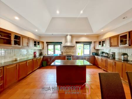 Exclusive 6-Bedroom Villa For Sale in Palm Hills Cha Am