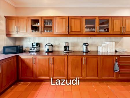 Exclusive 6-Bedroom Villa For Sale in Palm Hills Cha Am
