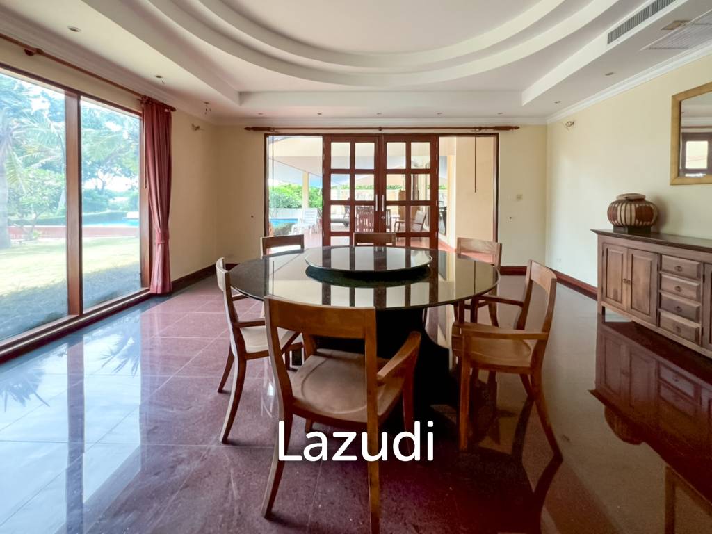Exclusive 6-Bedroom Villa For Sale in Palm Hills Cha Am