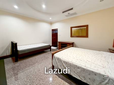 Exclusive 6-Bedroom Villa For Sale in Palm Hills Cha Am