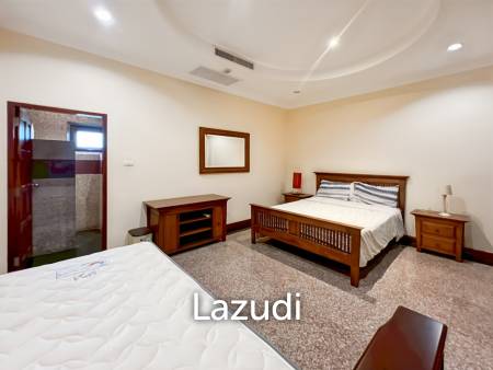 Exclusive 6-Bedroom Villa For Sale in Palm Hills Cha Am