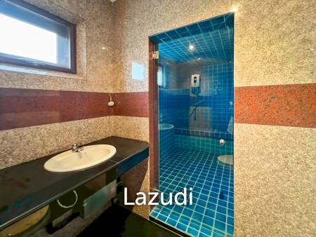 Exclusive 6-Bedroom Villa For Sale in Palm Hills Cha Am