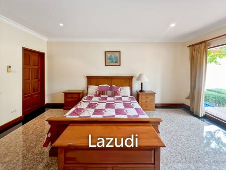 Exclusive 6-Bedroom Villa For Sale in Palm Hills Cha Am