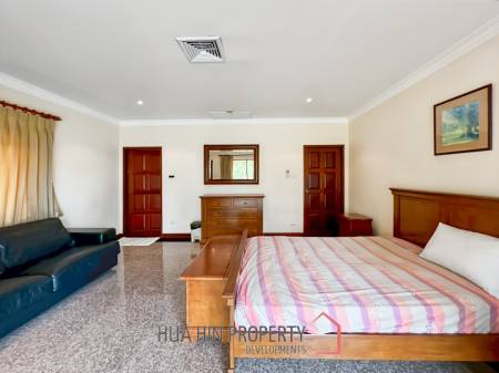 Exclusive 6-Bedroom Villa For Sale in Palm Hills Cha Am
