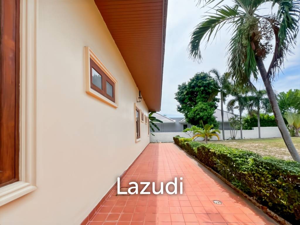 Exclusive 6-Bedroom Villa For Sale in Palm Hills Cha Am