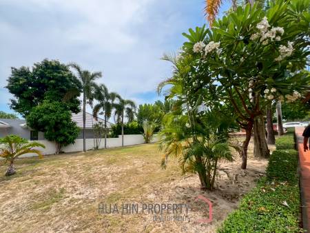 Exclusive 6-Bedroom Villa For Sale in Palm Hills Cha Am