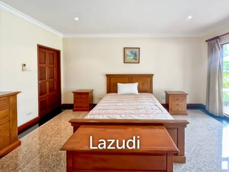 Exclusive 6-Bedroom Villa For Sale in Palm Hills Cha Am