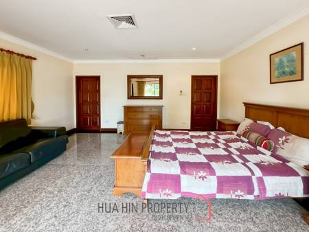Exclusive 6-Bedroom Villa For Sale in Palm Hills Cha Am