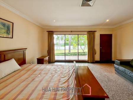 Exclusive 6-Bedroom Villa For Sale in Palm Hills Cha Am