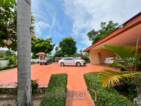 Exclusive 6-Bedroom Villa For Sale in Palm Hills Cha Am