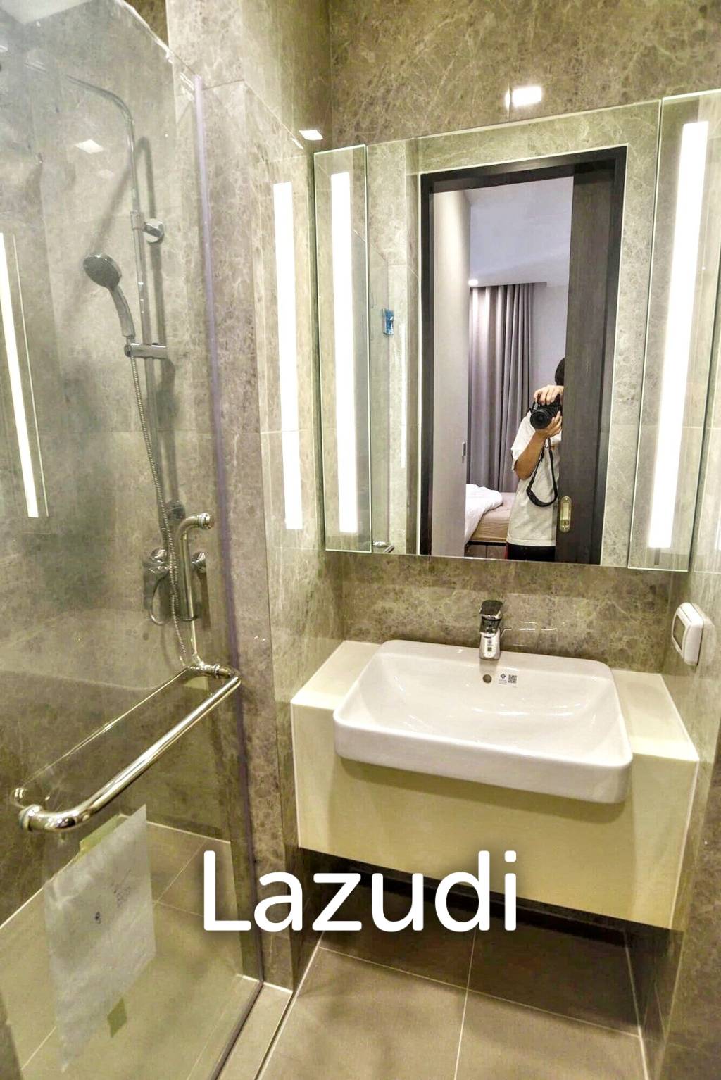 1 Bedroom 1 Bathroom 27 SQ.M Noble Around Ari