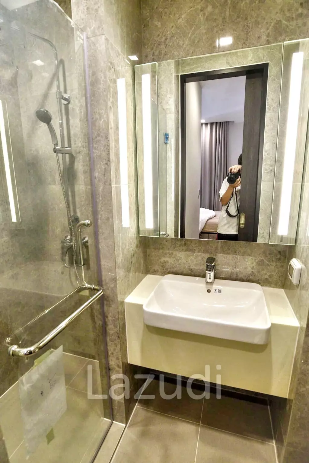 1 Bedroom 1 Bathroom 27 SQ.M Noble Around Ari