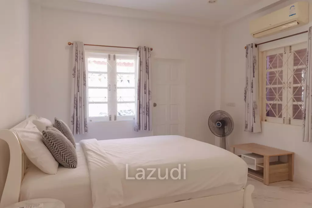Luxury Pool Villa in Takiab Hua Hin for Sale