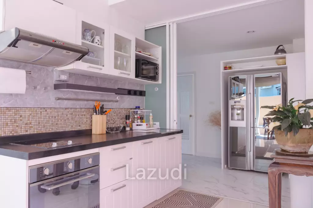 Luxury Pool Villa in Takiab Hua Hin for Sale