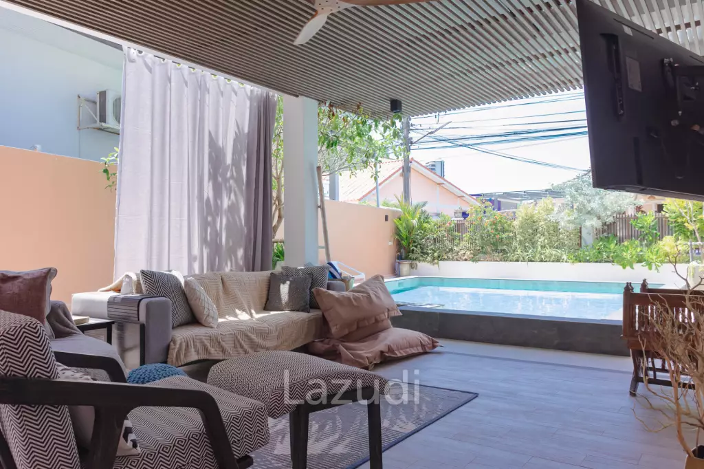 Luxury Pool Villa in Takiab Hua Hin for Sale