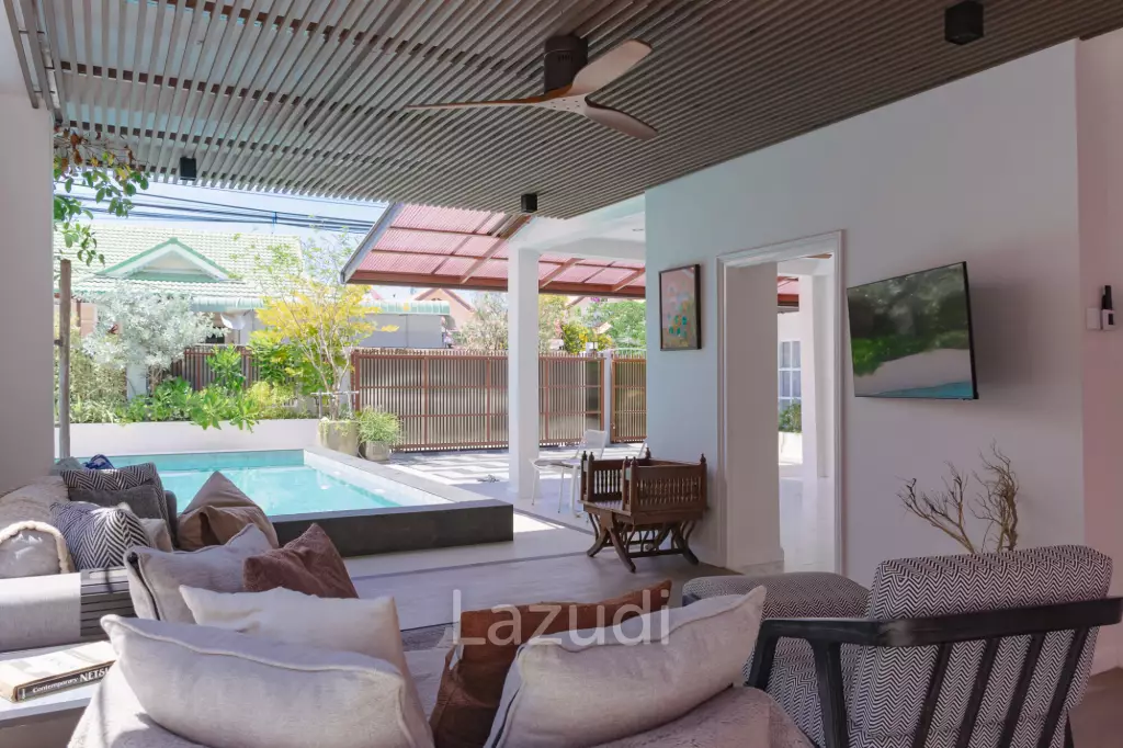 Luxury Pool Villa in Takiab Hua Hin for Sale