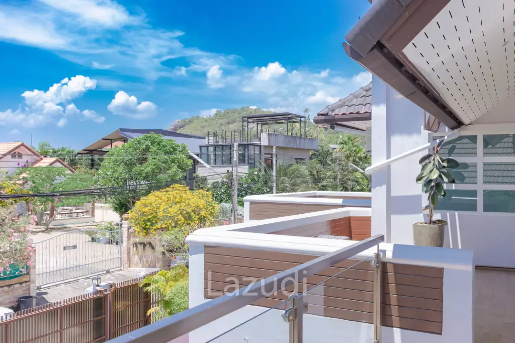 Luxury Pool Villa in Takiab Hua Hin for Sale