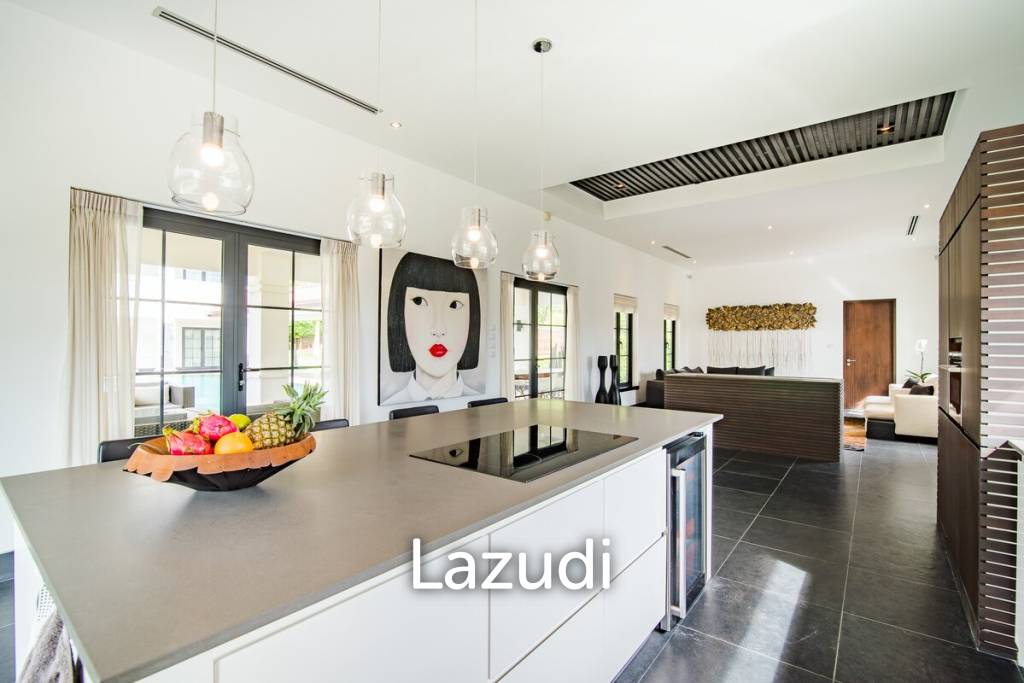 2,400 Sqm 6 Bed 8 Bath Villa For Sale