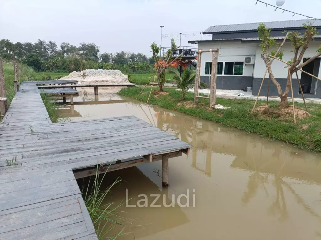 ขายร้านอาหารพร้อมรีสอร์ทจำนวน 6 หลัง บ้านดู่ เชียงราย