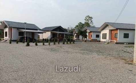 Restaurant and 6 Guest Houses Resort For Sale in Ban Du