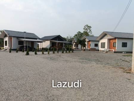 Restaurant and 6 Guest Houses Resort For Sale in Ban Du