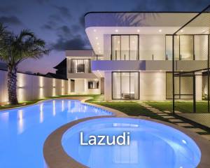 LUXURIOUS VILLA NEAR SANUR BEACH WITH EXCEPTIONAL FEATURES