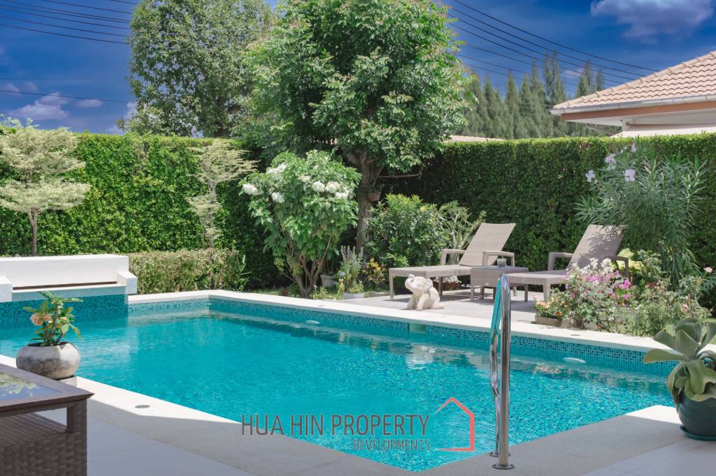 Modern 3 bed pool Villa in Mali Prestige
