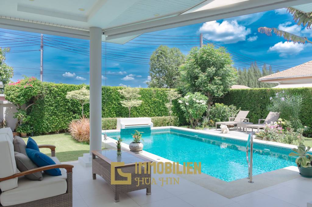 Modern 3 bed pool Villa in Mali Prestige