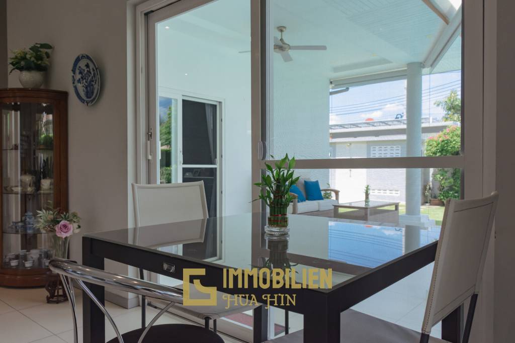 Modern 3 bed pool Villa in Mali Prestige