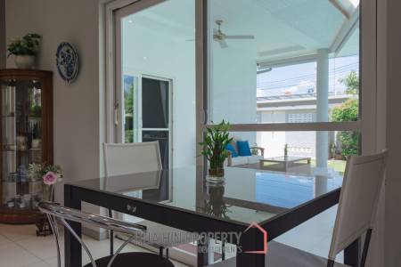 Modern 3 bed pool Villa in Mali Prestige