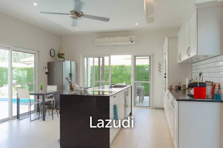 Modern 3 bed pool Villa in Mali Prestige