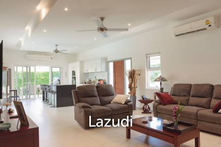 Modern 3 bed pool Villa in Mali Prestige
