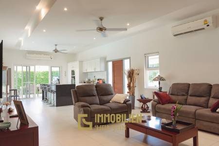 Modern 3 bed pool Villa in Mali Prestige