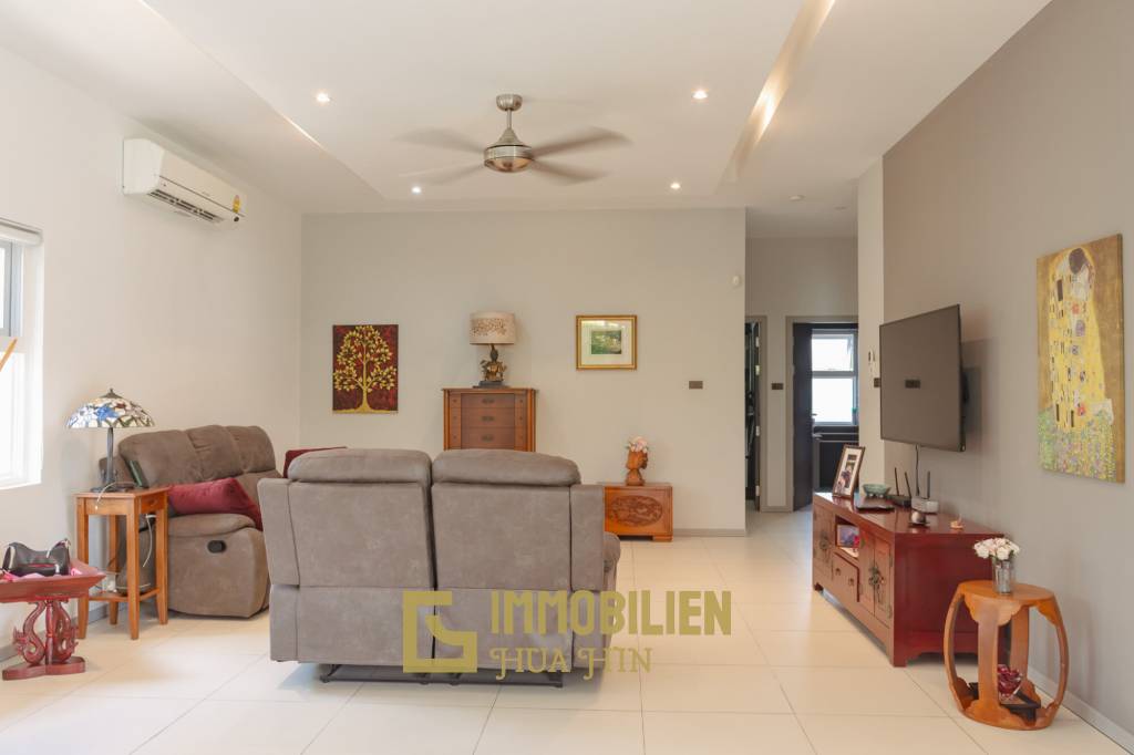 Modern 3 bed pool Villa in Mali Prestige
