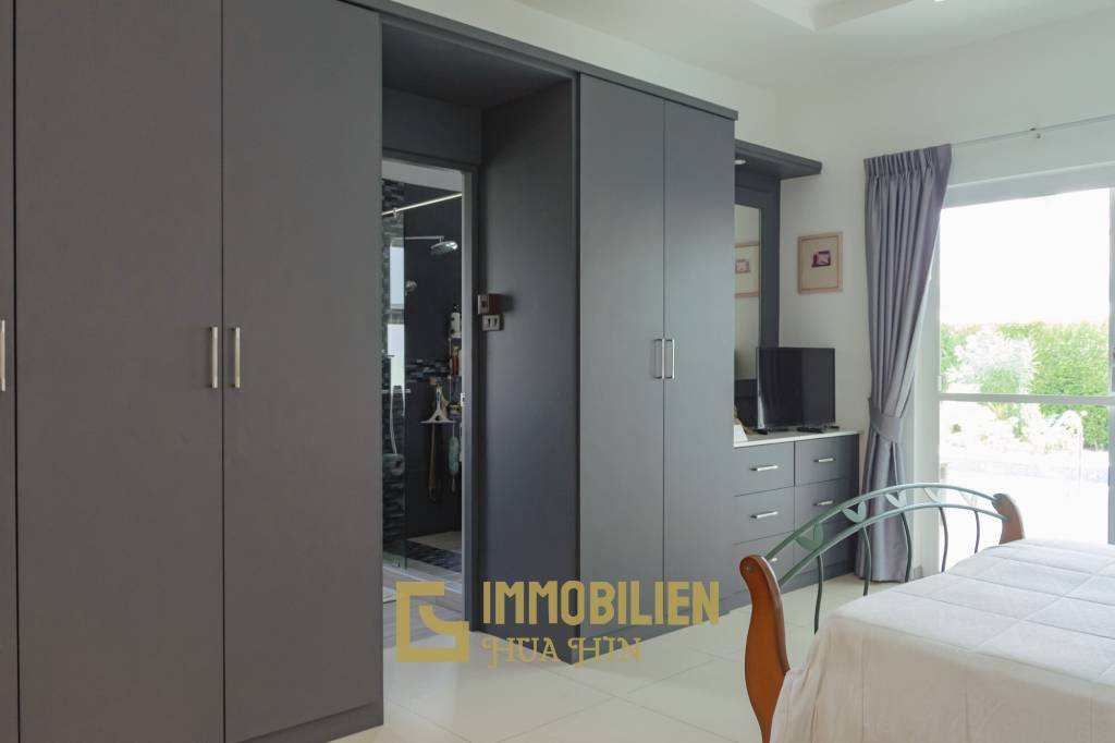 Modern 3 bed pool Villa in Mali Prestige
