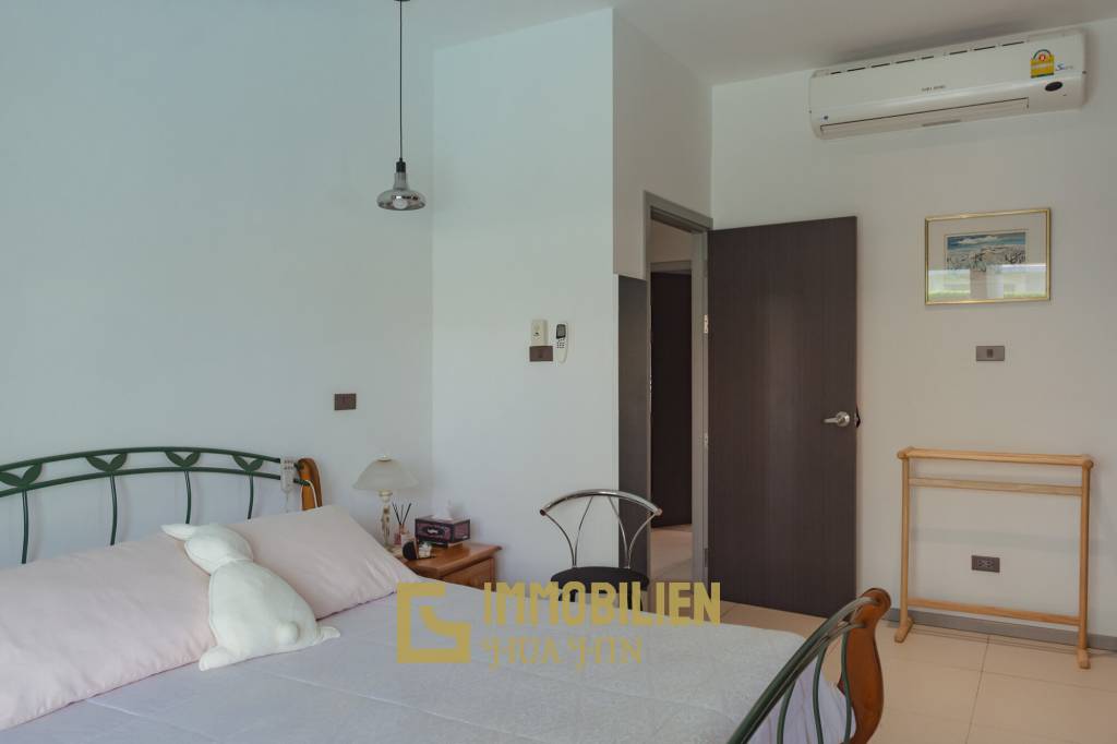 Modern 3 bed pool Villa in Mali Prestige