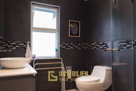 Modern 3 bed pool Villa in Mali Prestige