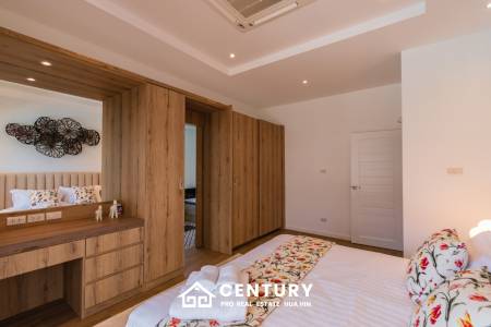 185 sqm pool villa in Mali Bua Thap Tai Hua Hin