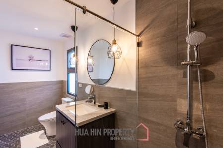 3 Bed 3 Bath 185 SQ,M Mali Bua Villa Leelawadee Essence