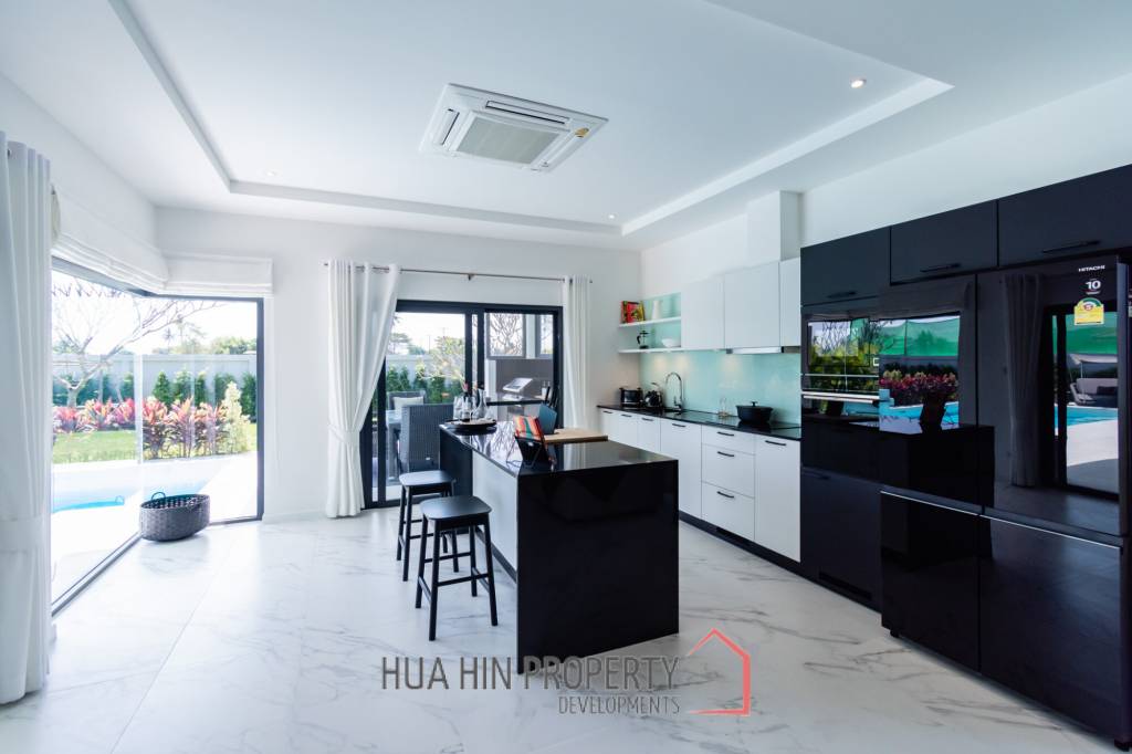 3 Bed 3 Bath 185 SQ,M Mali Bua Villa Leelawadee Essence
