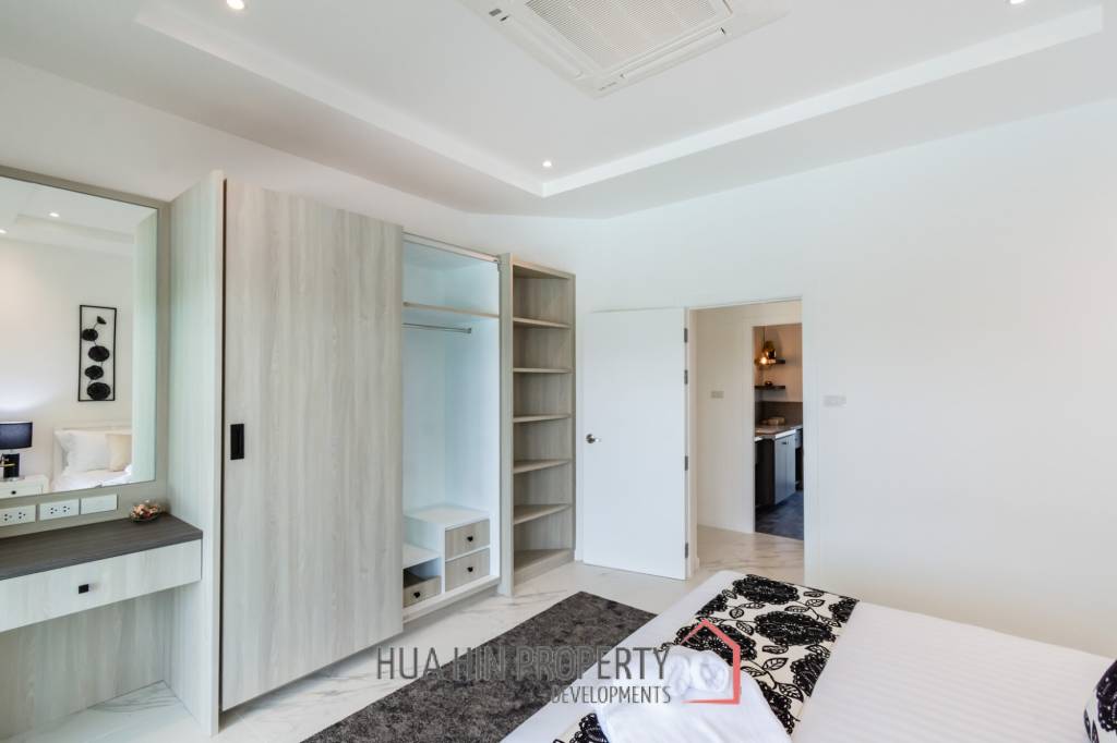 3 Bed 3 Bath 185 SQ,M Mali Bua Villa Leelawadee Essence