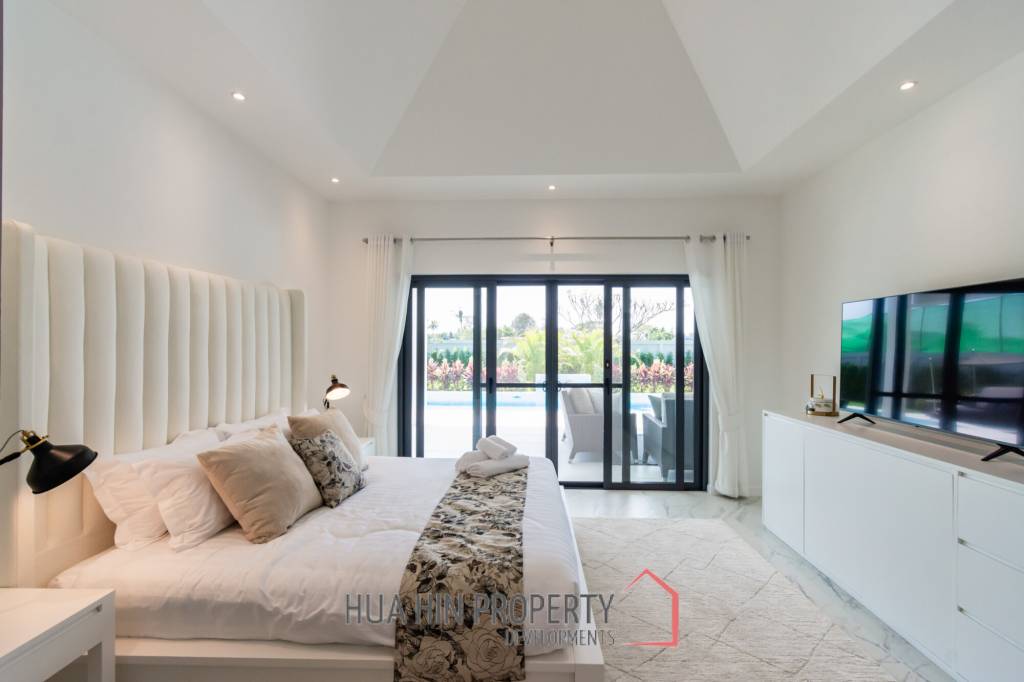 3 Bed 3 Bath 185 SQ,M Mali Bua Villa Leelawadee Essence