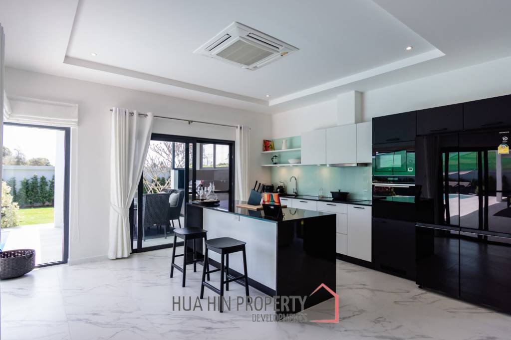 3 Bed 3 Bath 185 SQ,M Mali Bua Villa Leelawadee Essence