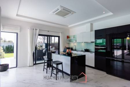 3 Bed 3 Bath 185 SQ,M Mali Bua Villa Leelawadee Essence