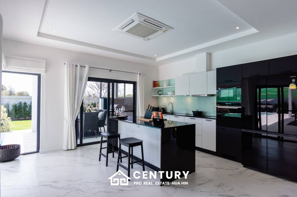 Modern 185 sqm pool villa in Mali Bua Hua Hin