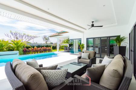 3 Bed 3 Bath 185 SQ,M Mali Bua Villa Leelawadee Essence