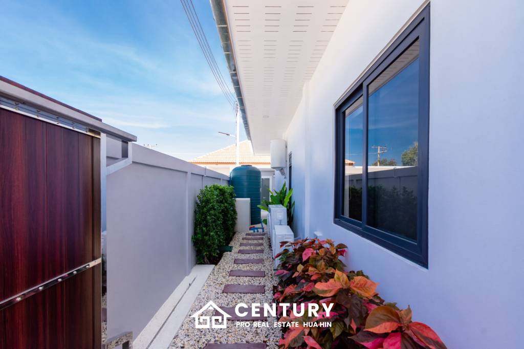 202 sqm pool villa in Mali Bua, Thap Tai Hua Hin