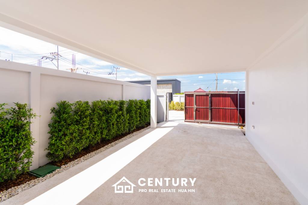 202 sqm pool villa in Mali Bua, Thap Tai Hua Hin