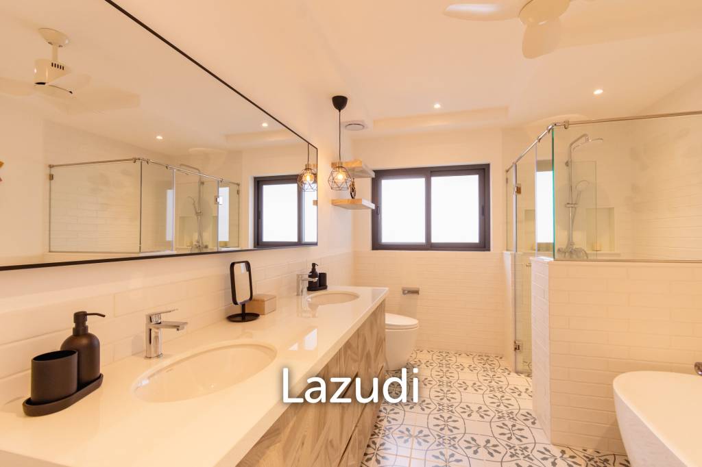 202 sqm pool villa in Mali Bua, Thap Tai Hua Hin
